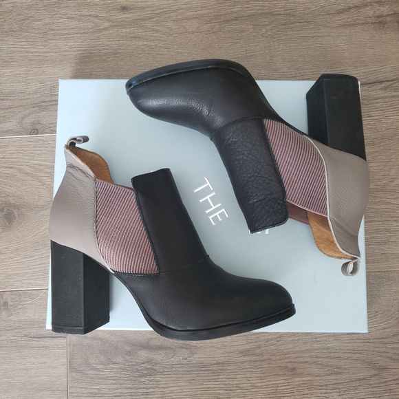 Shoe The Bear Elise L Bootie in Black/Taupe - Picture 1 of 7